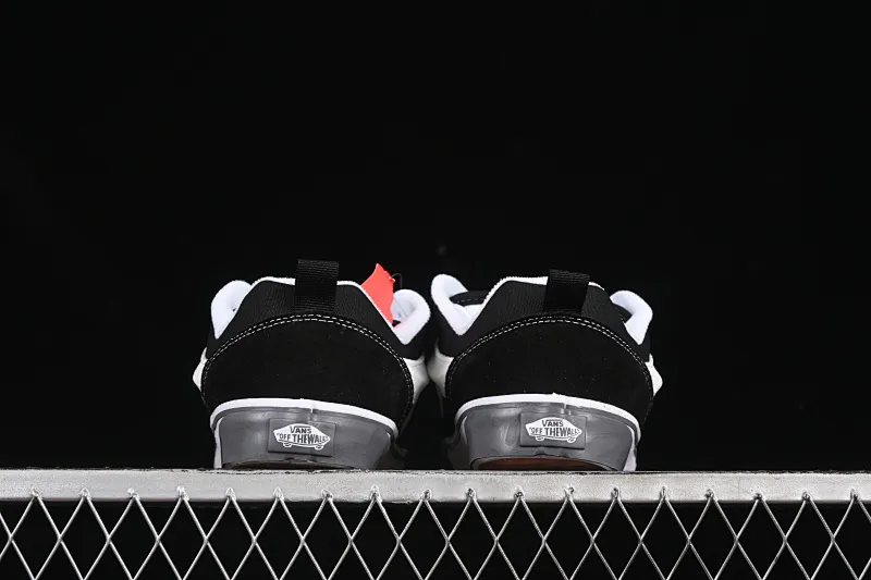 All categories Vans Vans series Vans Low Vans low-top Vans Knu Skool Vans low-top retro casual fat bread shoes VN0009QCCJJ
